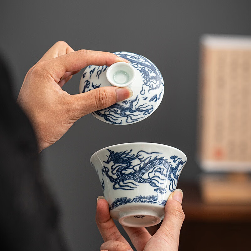 希格鲨羊脂玉白瓷盖碗可悬停旋转陶瓷单个三才防烫茶具套装茶碗茶杯 悬停盖碗+两茶杯[龙腾四海]