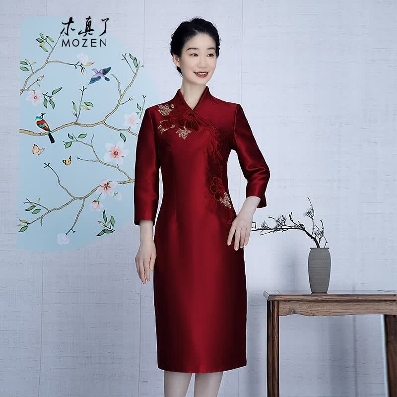 木真了旗袍中长袖中国风显瘦喜婆婆旗袍裙春装女308 深红色 L属于什么档次？