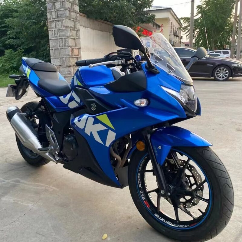 二手SUZUKI铃木GSX250男士燃油公路赛双缸水冷摩托车跑车可上牌 蓝色