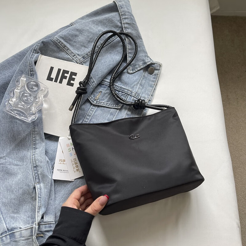 【实用】新款时尚质感托特包洋气百搭帆布小方包轻便通勤手提腋下 黑色1个