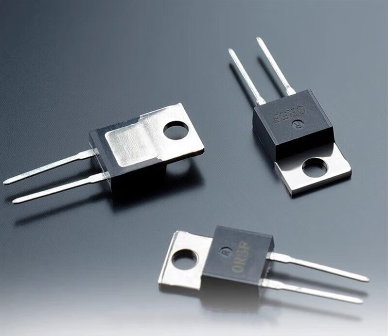 to220/247封装大功率精密取样高频平面厚膜无感电阻rtp35w50w100w 0.