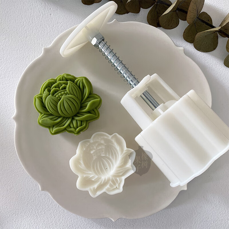 新款荷花造型绿豆糕点广式冰皮月饼模具家用压花手压定制 莲花75-80g