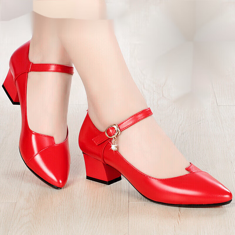 软底一字扣单鞋中跟时尚中年妈妈鞋中老年女士皮鞋轻奢潮品 红色牛皮