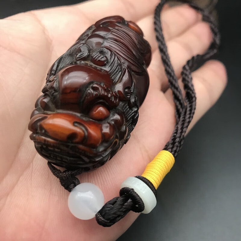 蝶灿 牦牛角挂坠貔恘手把件 雕刻挂件角雕男士随身