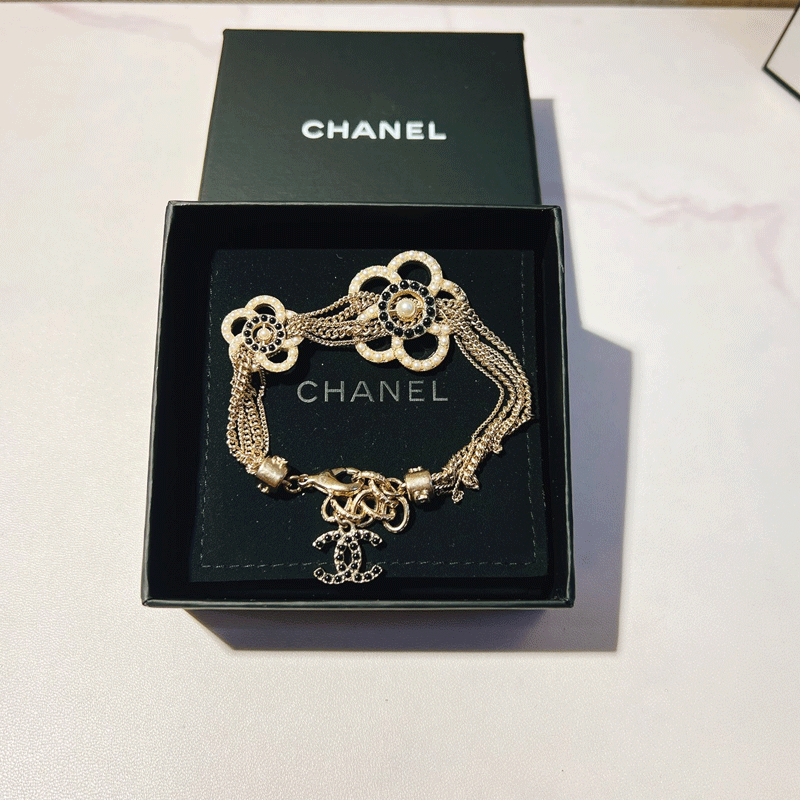【二手99新】香奈儿(chanel)手链 水晶双c吊坠珍珠款 时尚饰品 生日