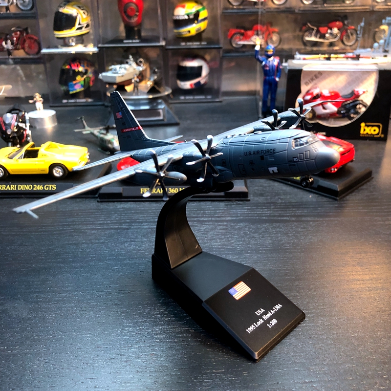 1:200 c130大力神运输机模型c130跳伞机金属飞机固定翼模型摆件 灰色