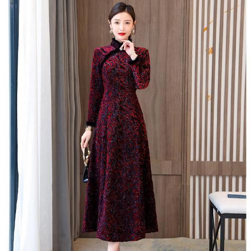 御仕达旗袍长袖年新款改良版连衣裙女秋冬款长款加绒加厚ma妈 中 红色