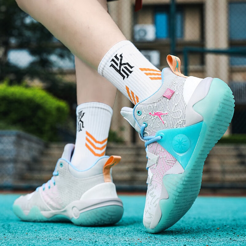 特美刻9冷血篮球鞋男无限版808儿童低帮实战缓震幻影三球鞋 白灰色 37