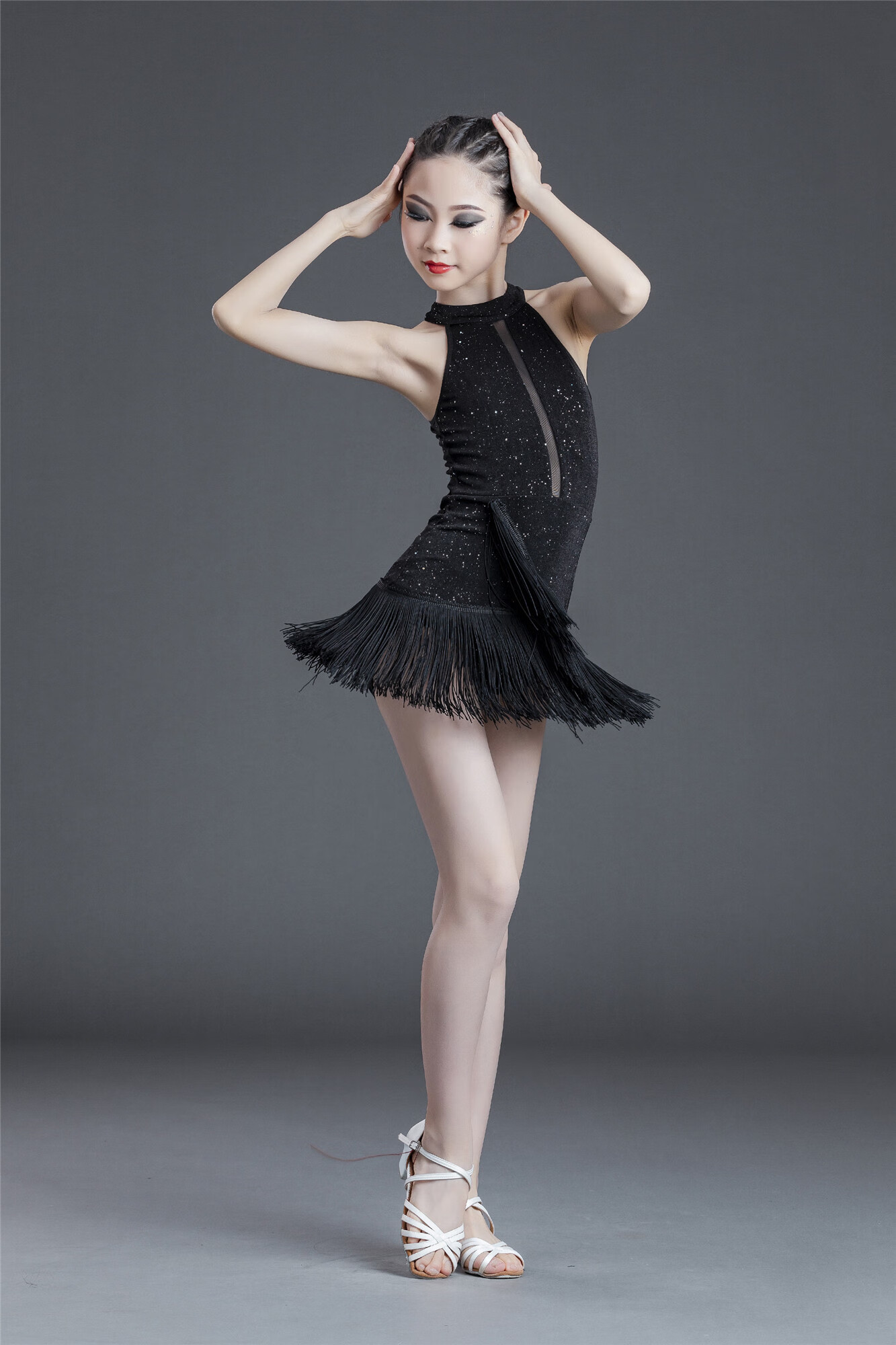 吴小熊女童拉丁舞服装春夏少儿童连体舞蹈训练比赛表演练习服 黑色 s