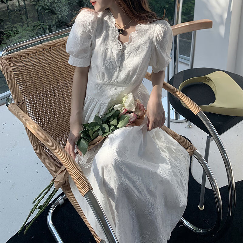 常规袖白色连衣裙女夏季新法式仙女裙中长款收纽扣显瘦初恋裙子 白色