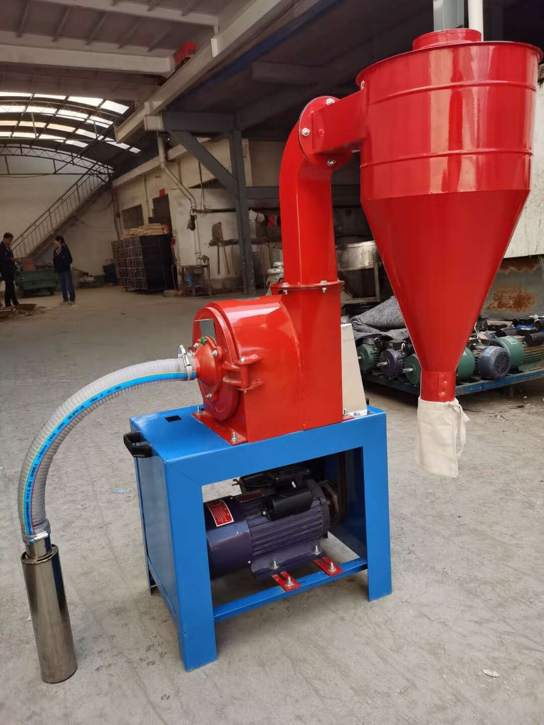 螺丝侠自式玉米粉碎机无尘打粉机家用小型饲料破碎机调料五谷杂粮磨面