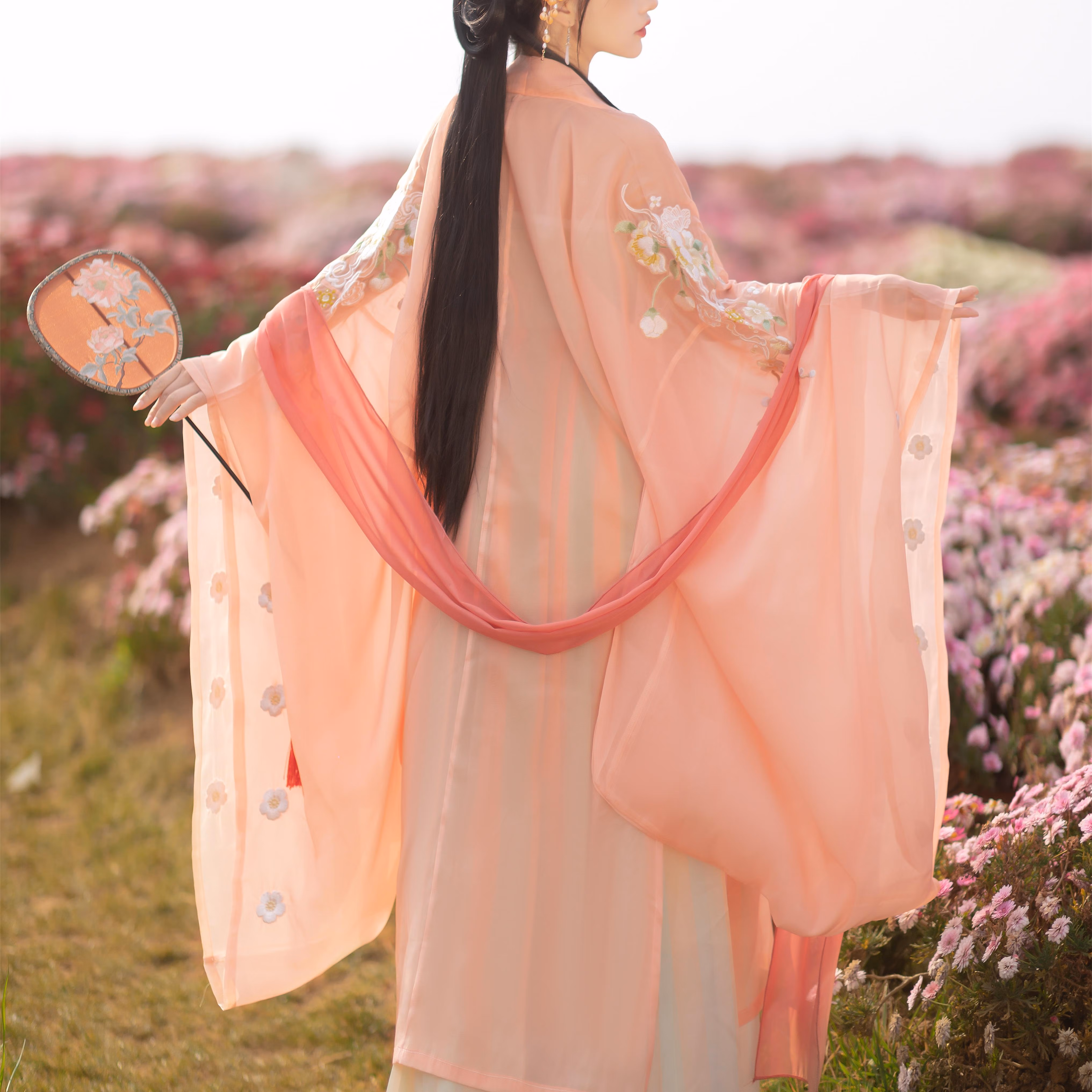 雾绡长月烬明汉服棠梨汉服风荷语唐制诃子裙重工刺绣大袖衫仙气春夏日