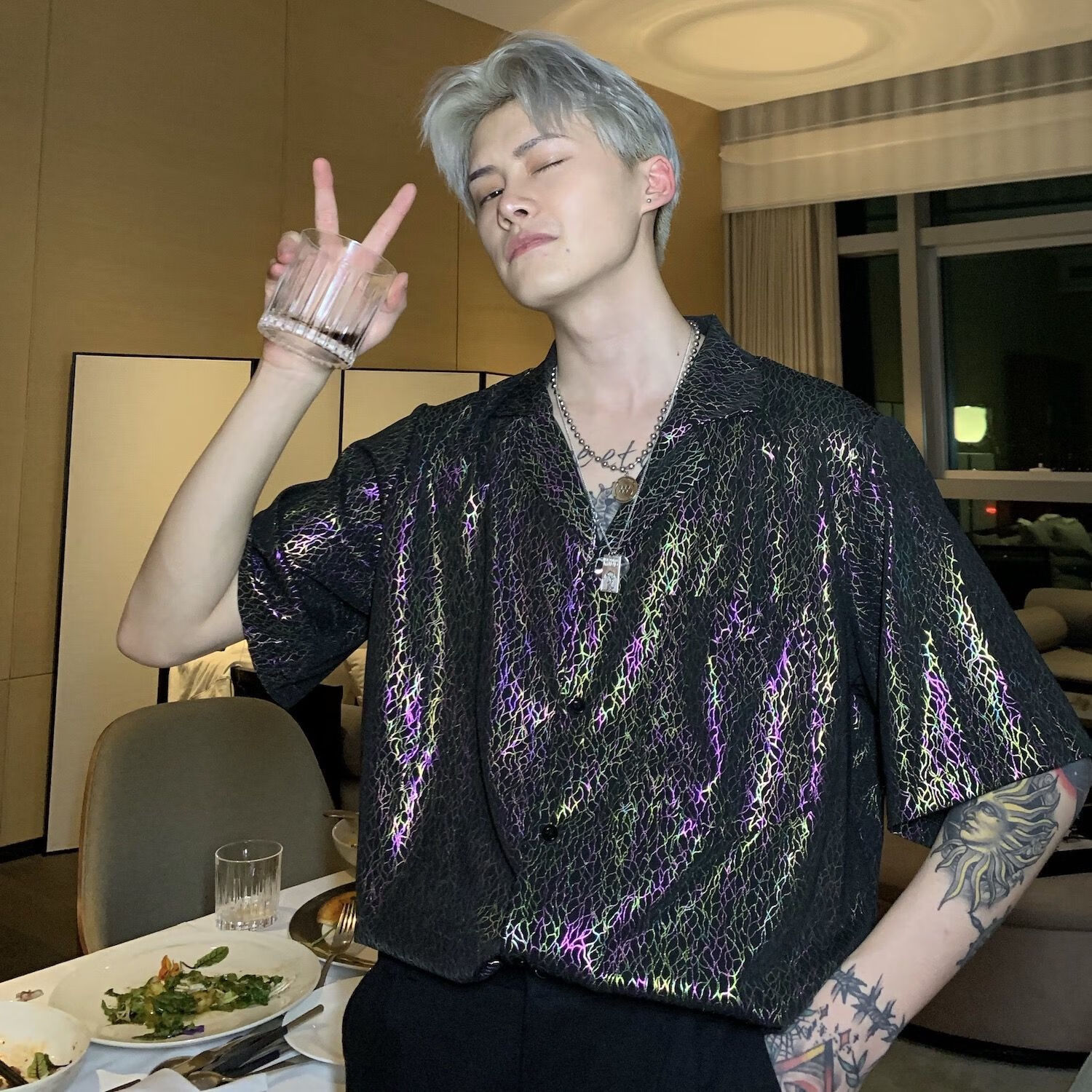 逗菁夏天冰丝滑弹力免烫衬衫男式小众高级感短袖衬衫男宽松个性镭射蛇