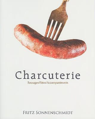 预订 charcuterie: sausages, pates and accompaniments
