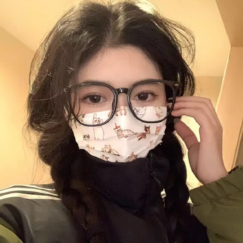 四万公里防蓝光超大框眼镜女大脸显瘦黑框近视眼镜可配度数镜片装饰眼镜属于什么档次？