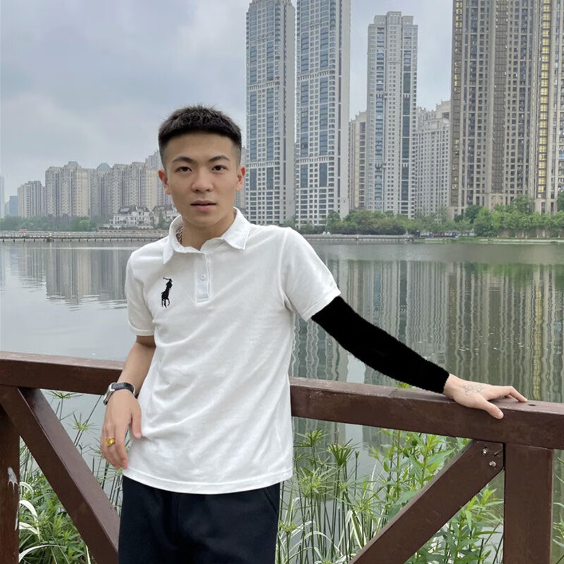 步希凯登短袖精神小伙18-24岁高中生大学生男生2022春夏新款翻领恤