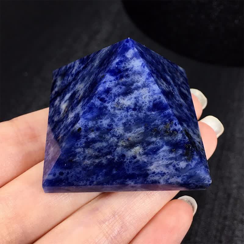 蓝纹石金字塔摆件蓝色水晶原石摆件 3公分一个