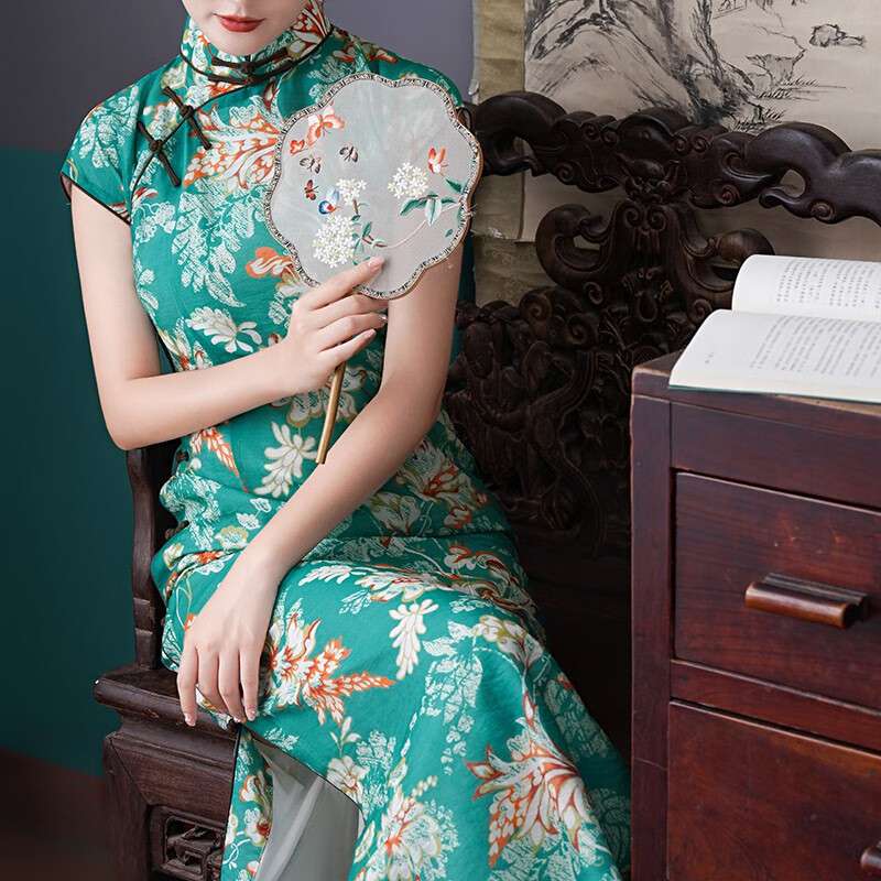 顾眷年传统手工旗袍长款2023年新款开襟手工扣旗袍修身印花长款日常