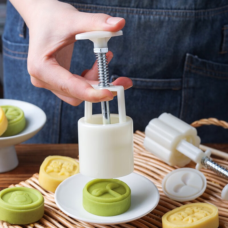 劣狐狐月饼模具按压式不粘压模糕点冰皮中秋月饼模具家用做烘焙磨具 30g立体落樱4片