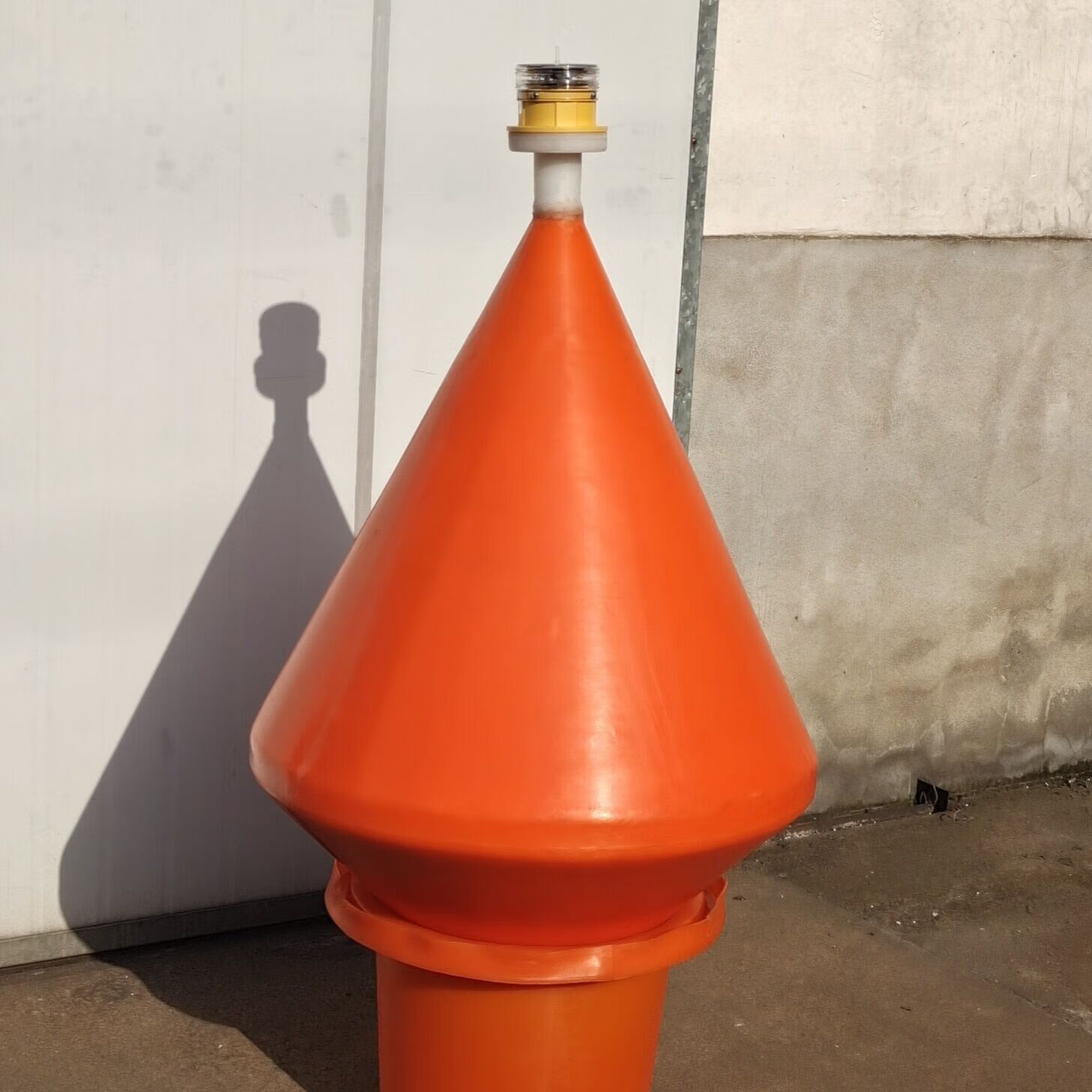 久聚和高分子聚乙烯水面警示标志浮球航道浮标水上设施安全警戒线航标