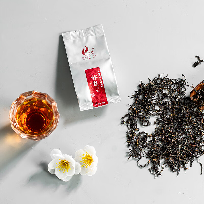 骏德（JUN DE）茶业 武夷山红茶茶叶桐木关 正山小种 银骏眉100g罐装 100g