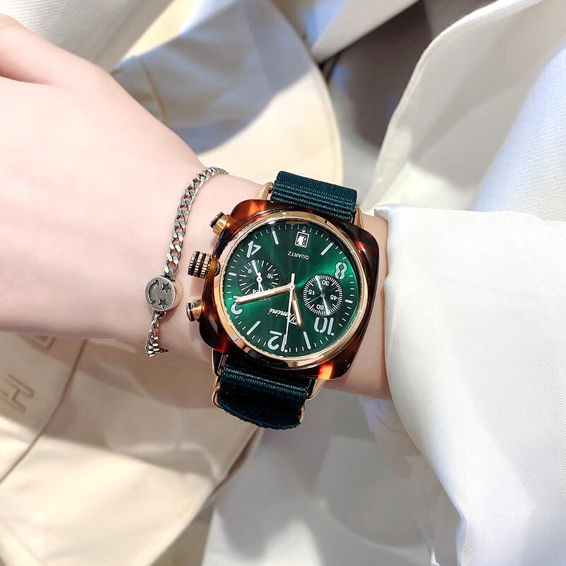 周冬雨同款手表女轻奢简约气质绿色大表盘时尚潮流绿水鬼腕表时尚饰品