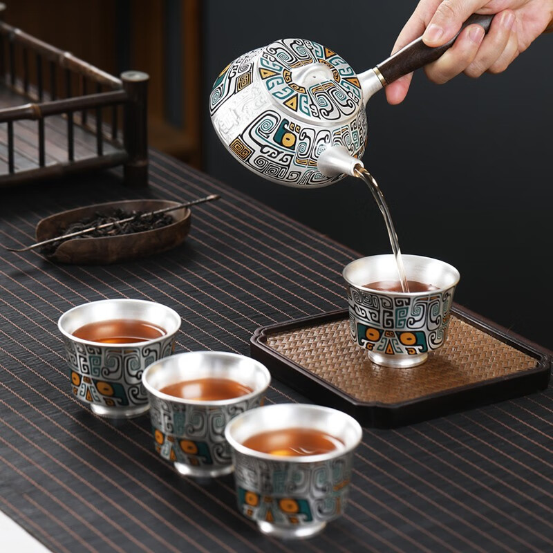 器美优品 鎏银999侧把壶茶具套装一壶四杯家用功夫茶具户外旅行茶具泡茶杯 （饕餮）鎏银侧把壶+4个高足杯	