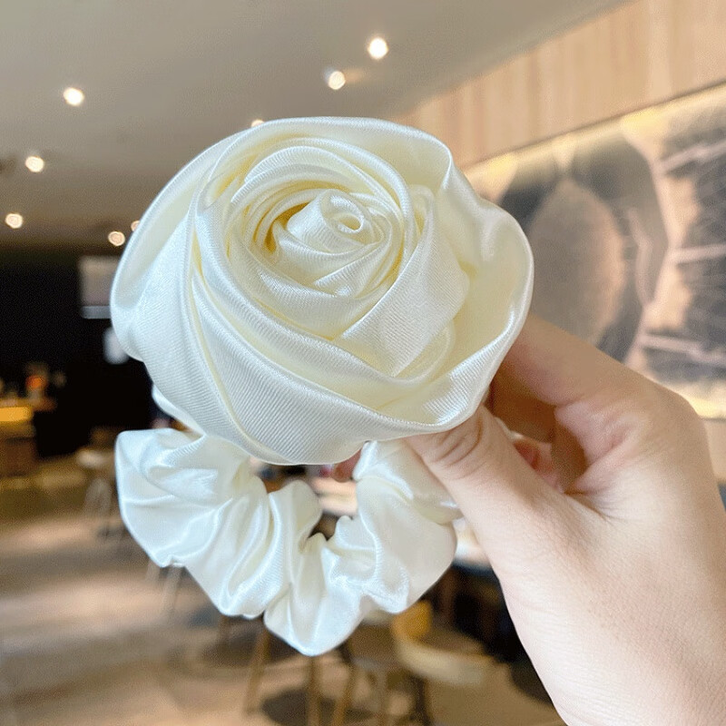 和极美晴公主法式复古温柔玫瑰花朵大肠圈大姐姐同款温柔lns发圈头绳