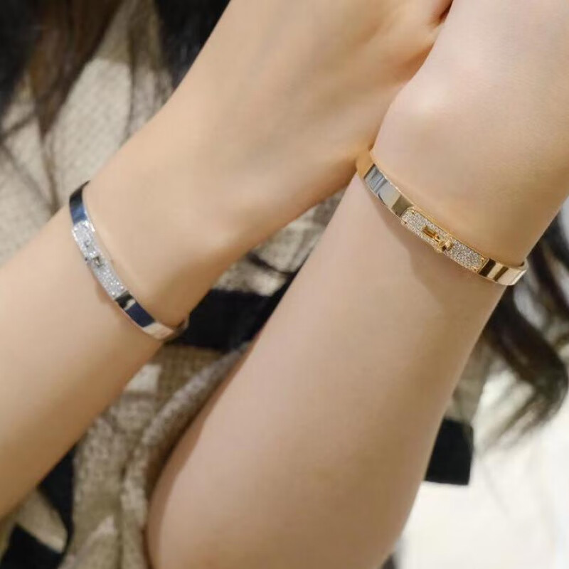 kulv18k玫瑰金手镯手镯女金韩版轻奢ins小众精致旋转扣感 銀色