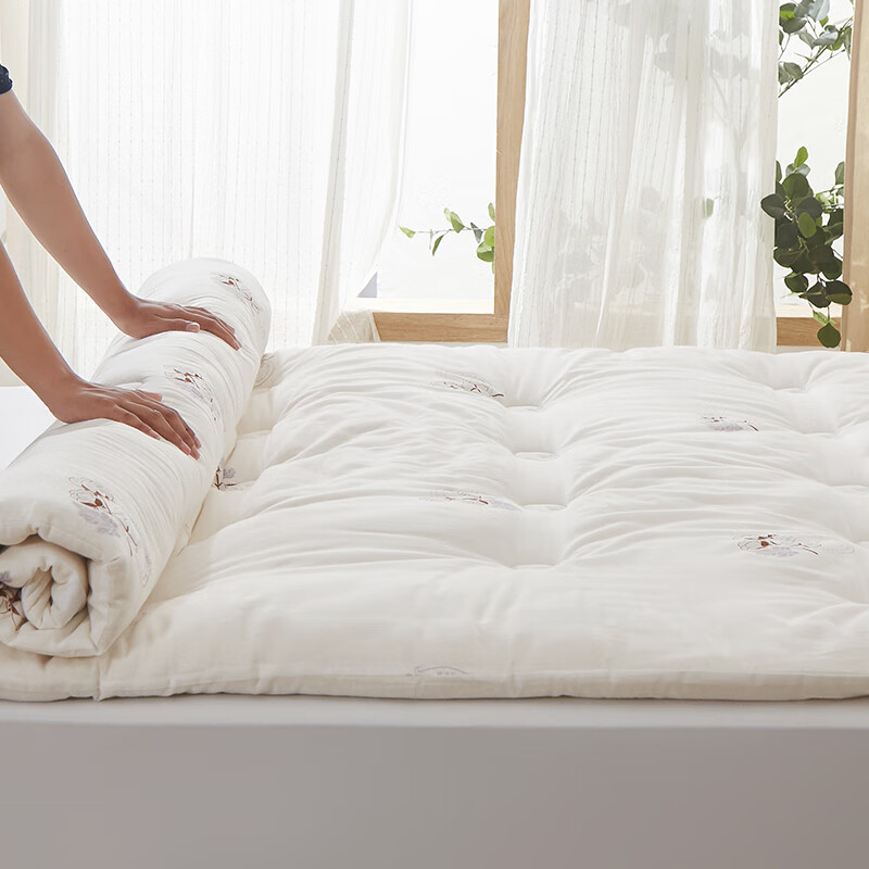 灏鹿酷新疆棉花褥子棉絮纯棉单人家用双人垫被加厚铺床被褥棉被全 小