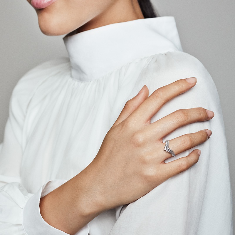 2025年银戒指怎么买？这4款经典设计，低调又时尚，挑选时别踩雷-图片2