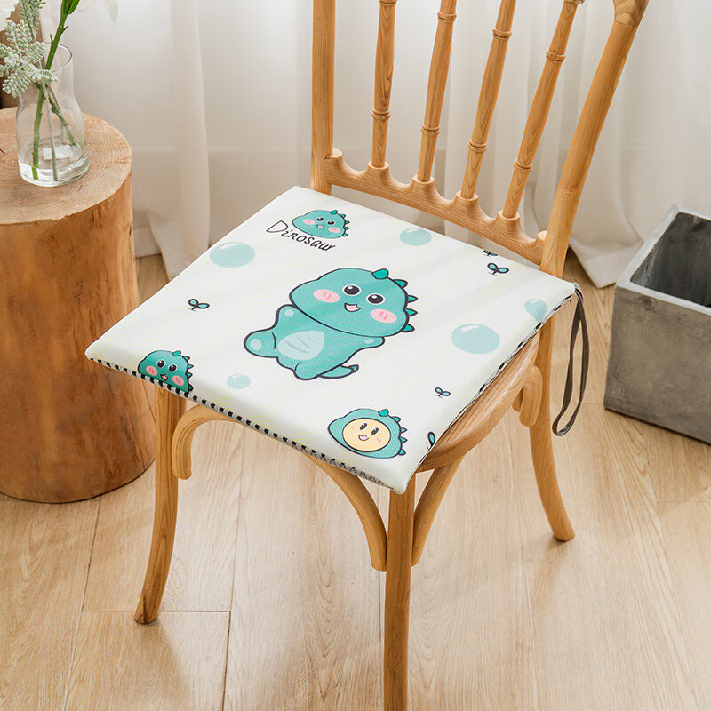 集物一册夏季透气坐垫久坐夏天冰丝凉爽透气椅子垫座椅垫学生凳子垫 小男孩 40*40*3cm