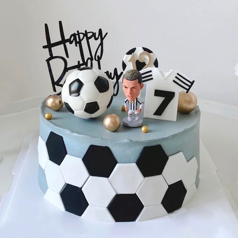c罗足球蛋糕l款 8英寸(适合2-4人食用)