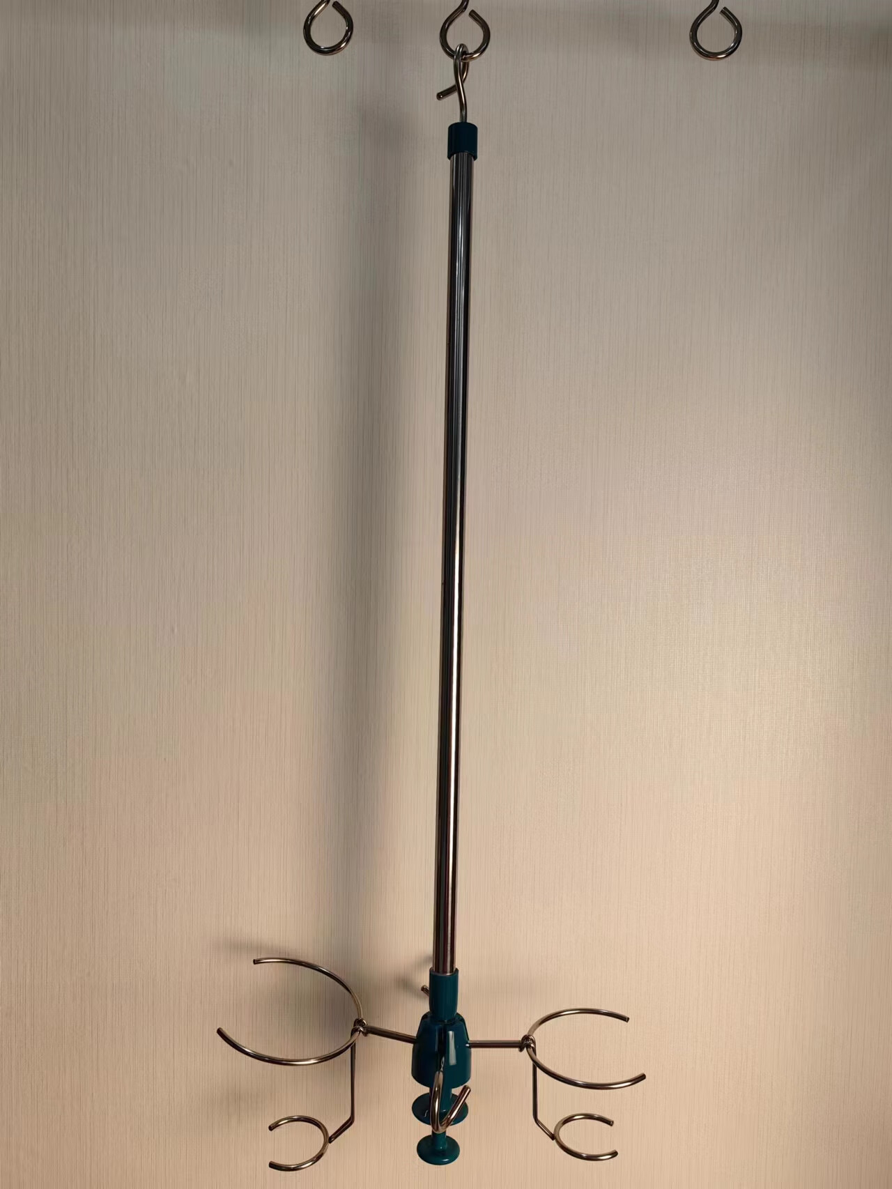 医院不锈钢输液吊杆伸缩输液杆加厚天轨输液架吊杆点滴吊瓶架厂家