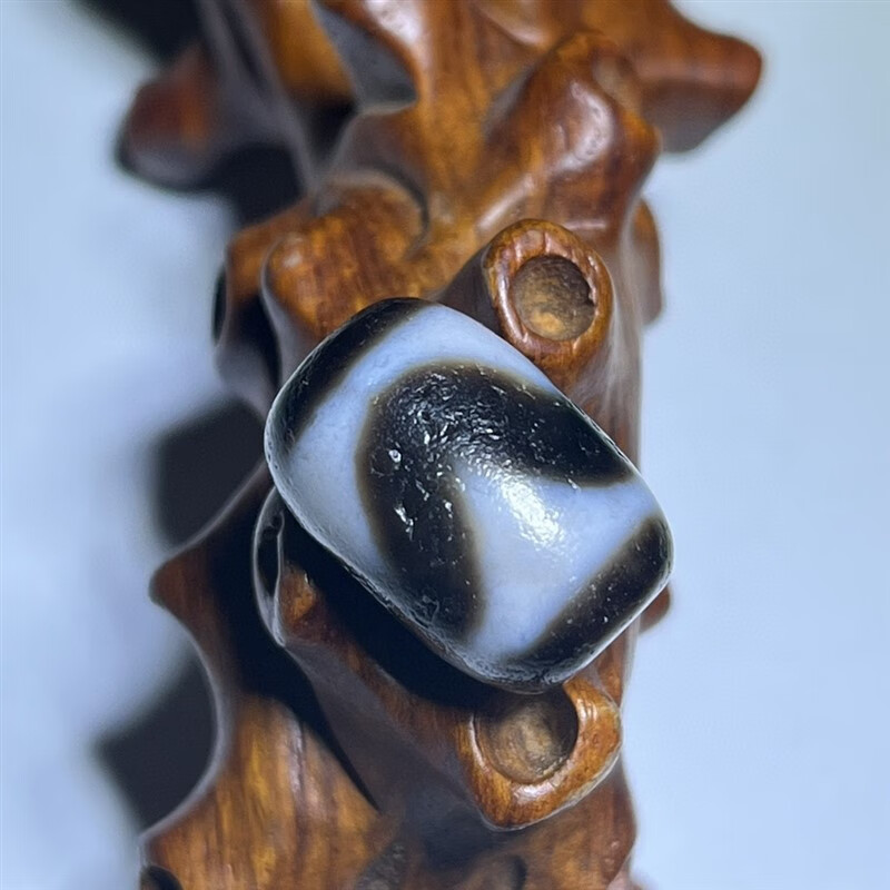 艺香藏传达洛蓝沁虎牙老天珠 玛瑙桶珠多宝手串隔珠项链吊坠配饰散珠