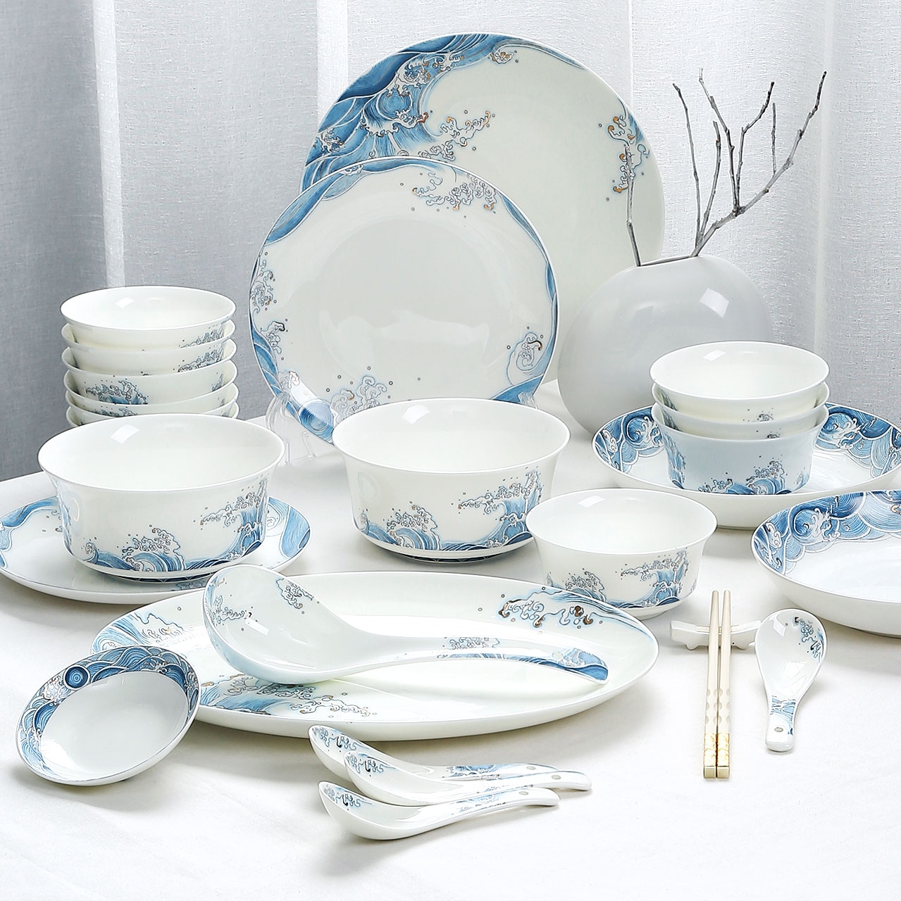 涧冰【专营店】景德镇陶瓷餐具瓷器釉彩 中式青花骨瓷碗碟套装家用陶