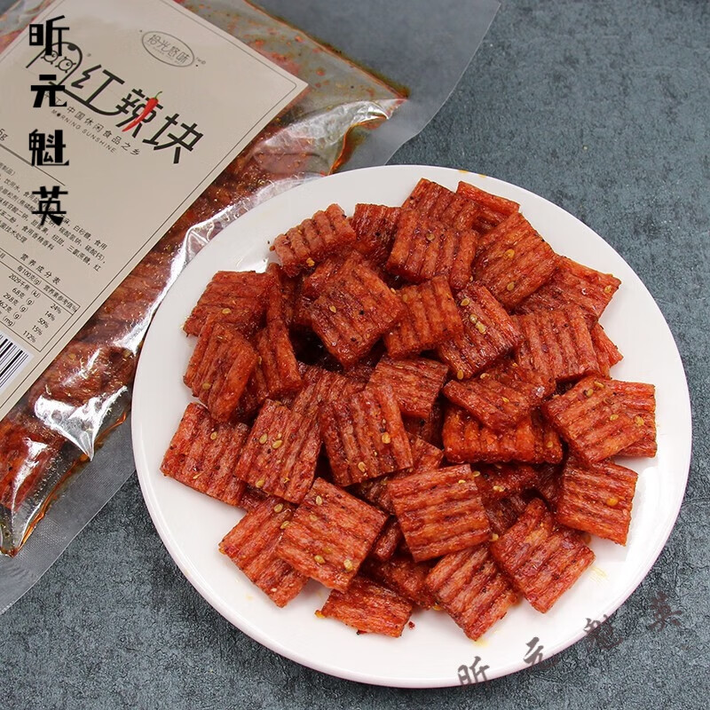 维霆儿时回忆辣条网红辣棒辣块小红书种草超辣脾气片条片零z 网红大辣