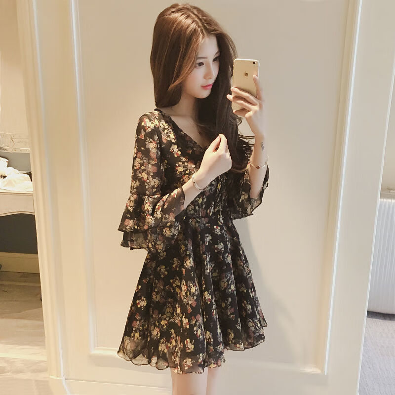 蔓草寇碎花雪纺连衣裙女夏2021年新款小个子修身显瘦显高矮个子短款