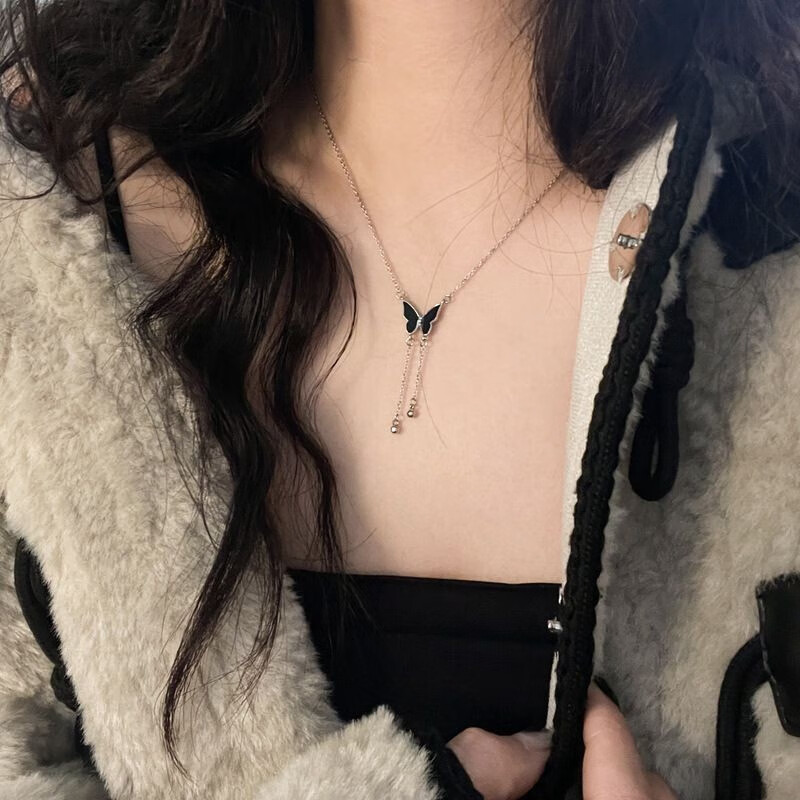 莫声谷小众设计感黑色蝴蝶结流苏细链条项链女2023年新款个性甜酷锁骨