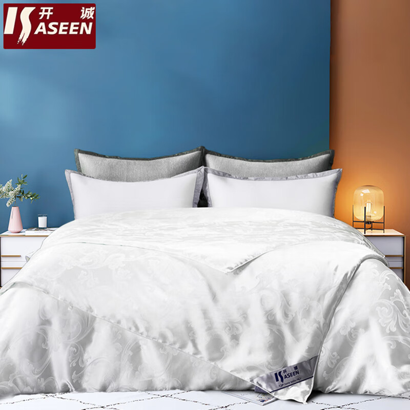 想查蚕丝被价位用什么查询|蚕丝被价格比较