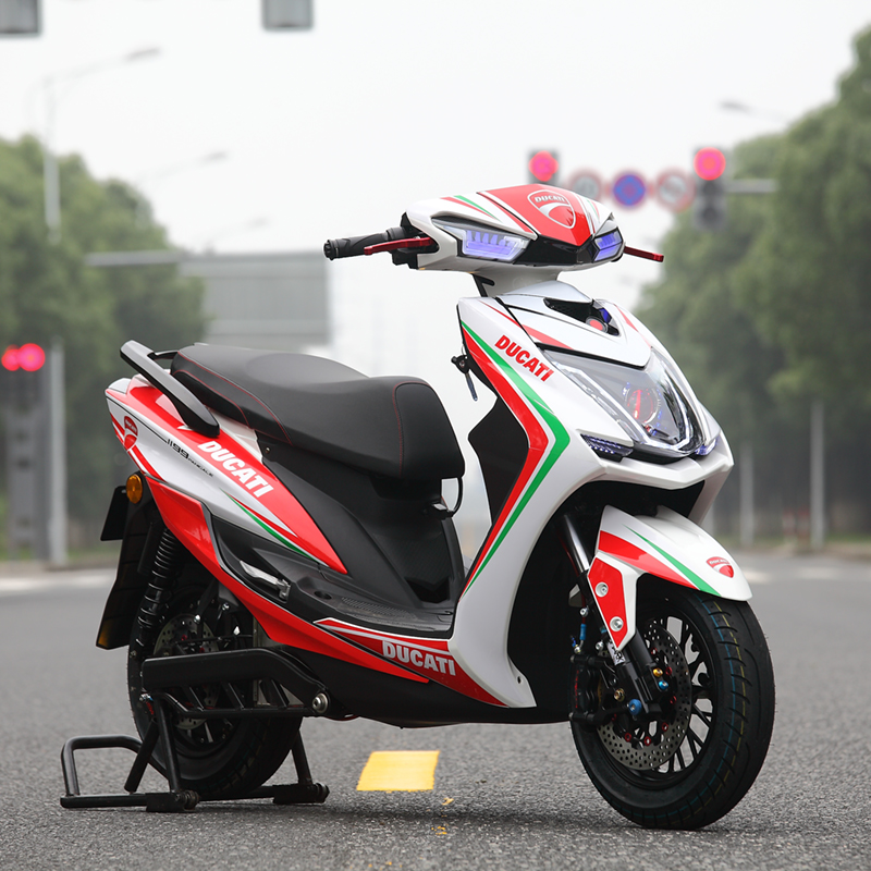 电动车三阳四代目电动摩托车油改电摩高速大功率电机锂电池酷车新款