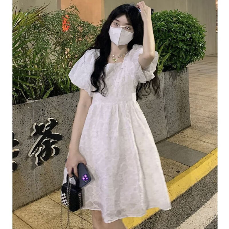 贤语春秋季甜美纯色连衣裙女学生新款韩版宽松学院风泡泡袖初恋裙子