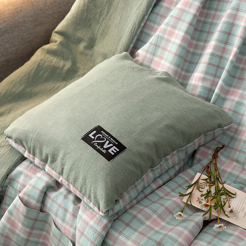 恒源祥抱枕被子两用全棉可水洗简约风午休抱枕毯子家用汽车通用午睡神器 绿粉 48*48cm展开145*195cm