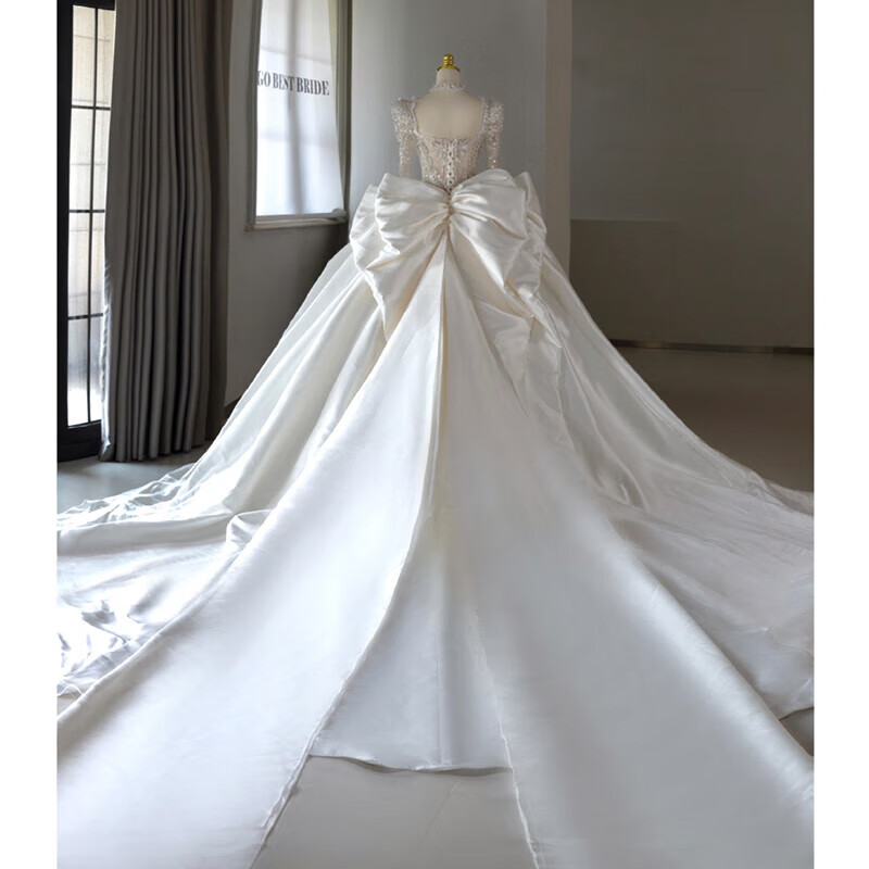 复古缎面轻婚纱2023新款新娘重工质感大拖尾主纱女 白色拖尾婚纱 xxxl