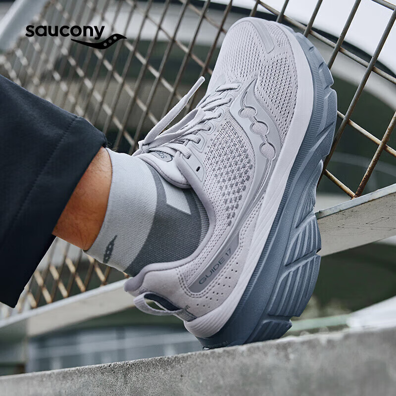 PLUS��Ա��Saucony ������ ��17 �п��ܲ�Ь