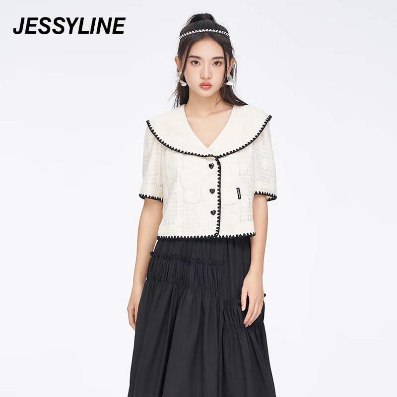 jessy line春季专柜款 杰茜莱娃娃领短款衬衫上衣女 313102116 米白色