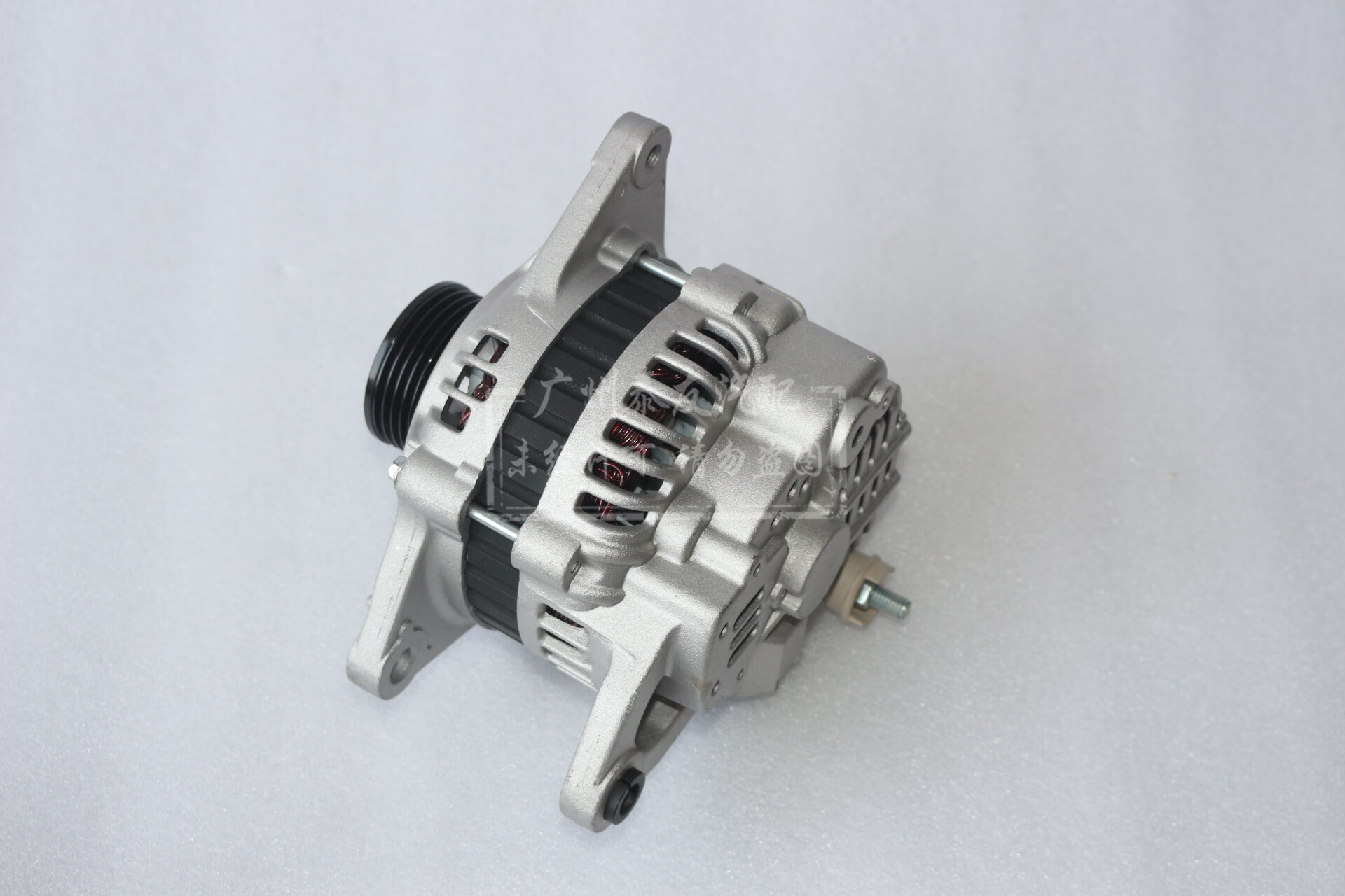 2008 众泰5008 众泰t200 发电机总成 众泰汽车配件 2008(三菱发动机)