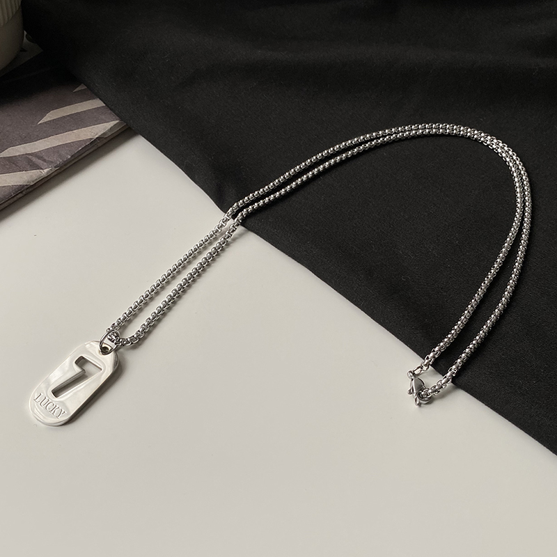 方牌吊坠钛钢女嘻哈男潮小众卫衣链毛衣链配饰 幸运数字7项链 钛钢