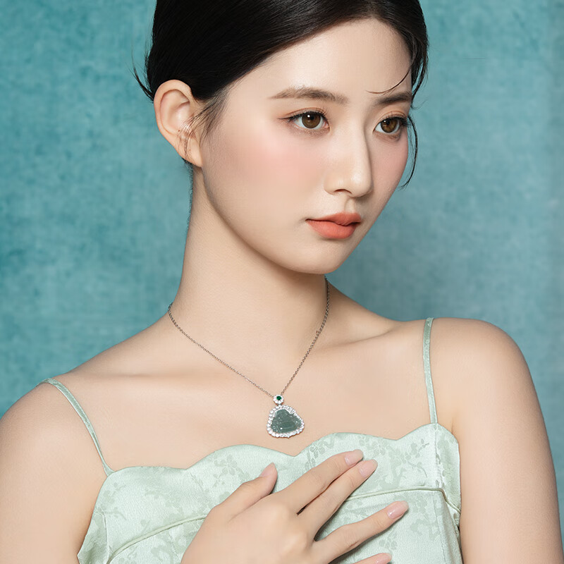 老凤祥笑口常开弥勒佛翡翠吊坠危地马拉玉坠银送女友老婆中秋节生日礼物 银镶锆大肚佛翡翠吊坠