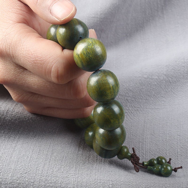 豪珠 绿檀手串 2.